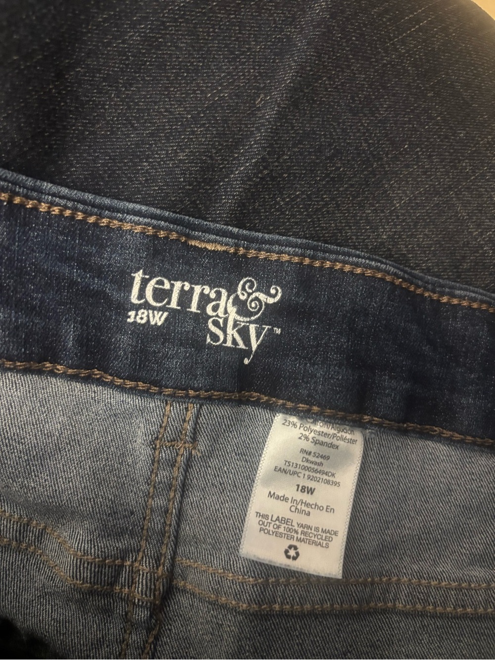 Terra & Sky Dark Blue Bermuda Denim Shorts Size 18W - Picture 3 of 7